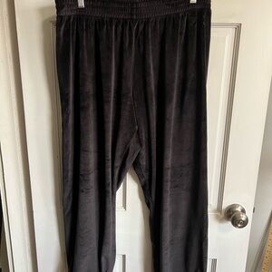 PINK Victoria's Secret Black Velvet Joggers
